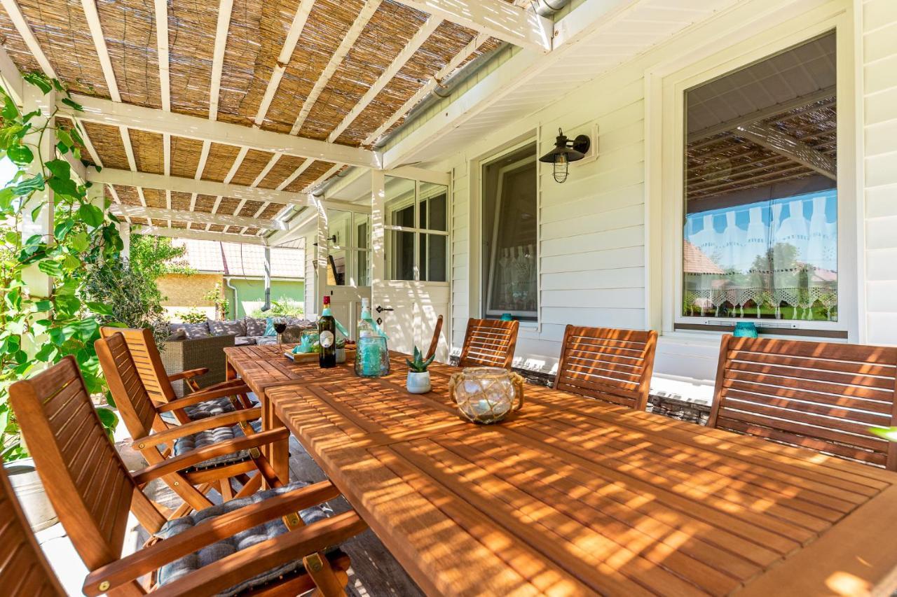 Berrybay Holidayhome Balatonkeresztúr Dış mekan fotoğraf