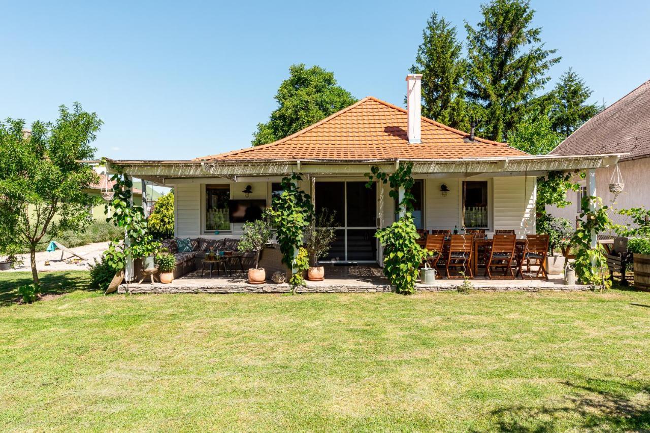 Berrybay Holidayhome Balatonkeresztúr Dış mekan fotoğraf